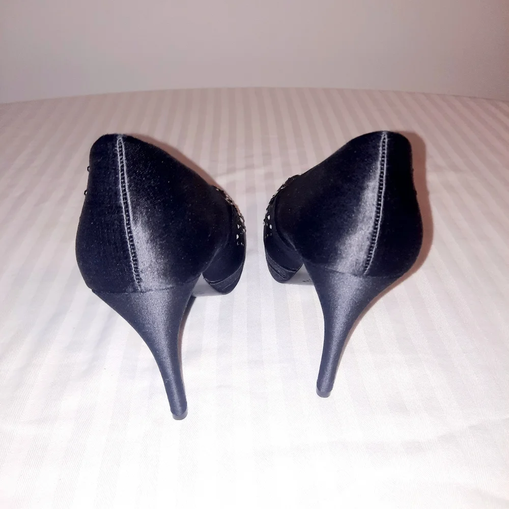 Black High Heel Pumps With Rhinestones Size 8